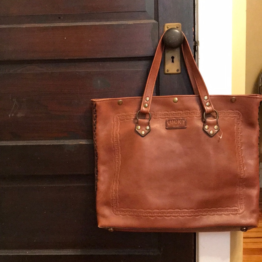 Leather lucky brand purse